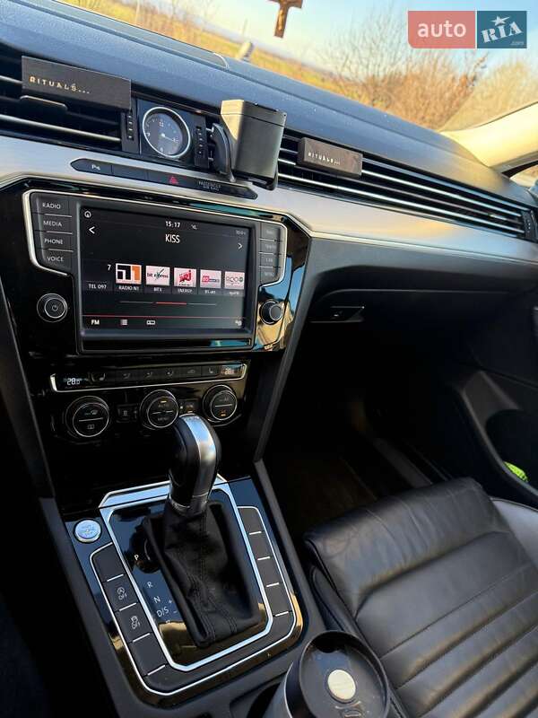 Универсал Volkswagen Passat 2015 в Львове фото 20 Универсал Volkswagen Passat 2015 в Львове