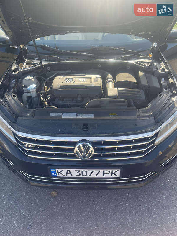 Седан Volkswagen Passat 2016 в Киеве фото 12 Седан Volkswagen Passat 2016 в Киеве