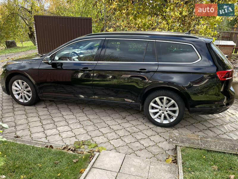 Универсал Volkswagen Passat 2022 в Луцке
