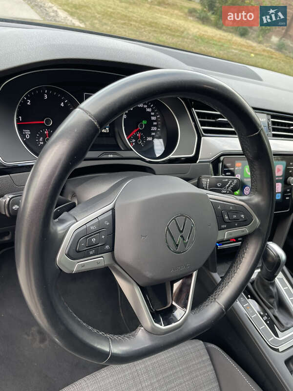 Универсал Volkswagen Passat 2022 в Луцке