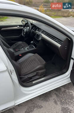 Универсал Volkswagen Passat 2015 в 