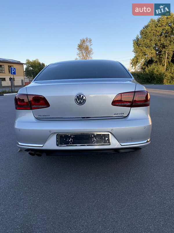 Седан Volkswagen Passat 2013 в Казатине