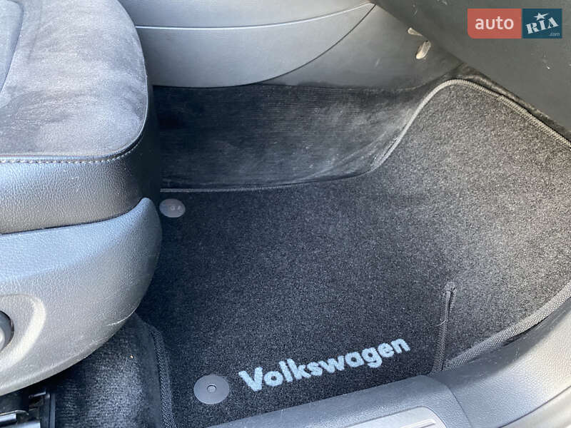 Седан Volkswagen Passat 2013 в Казатине