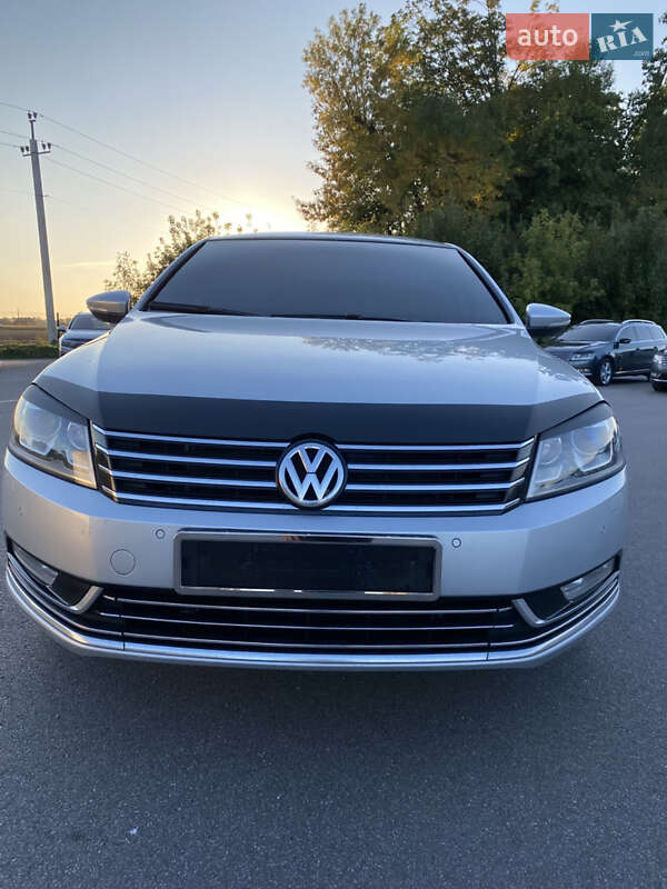 Седан Volkswagen Passat 2013 в Казатине