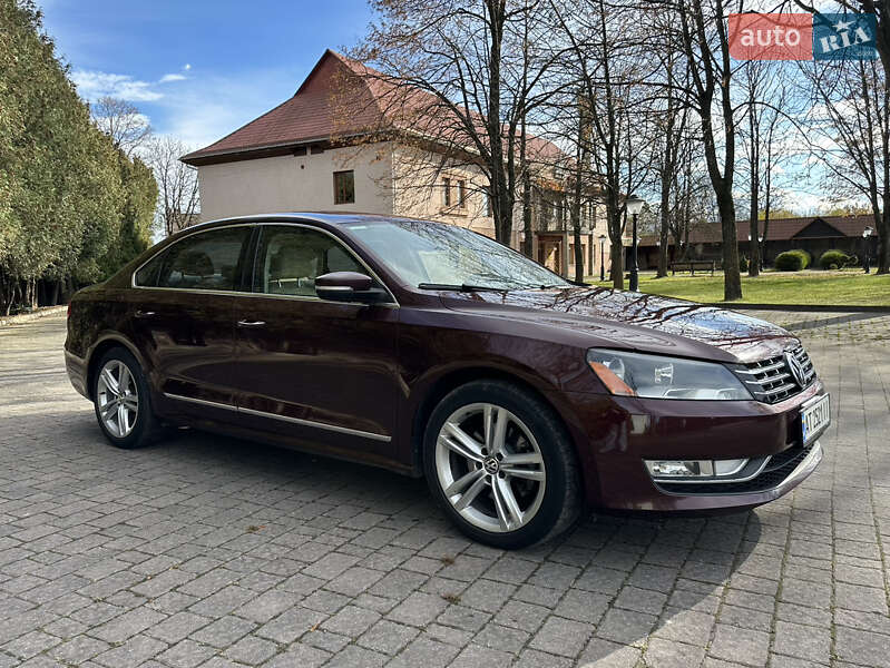 Седан Volkswagen Passat 2013 в Брошневі-Облозі