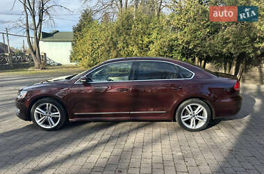 Седан Volkswagen Passat 2013 в 