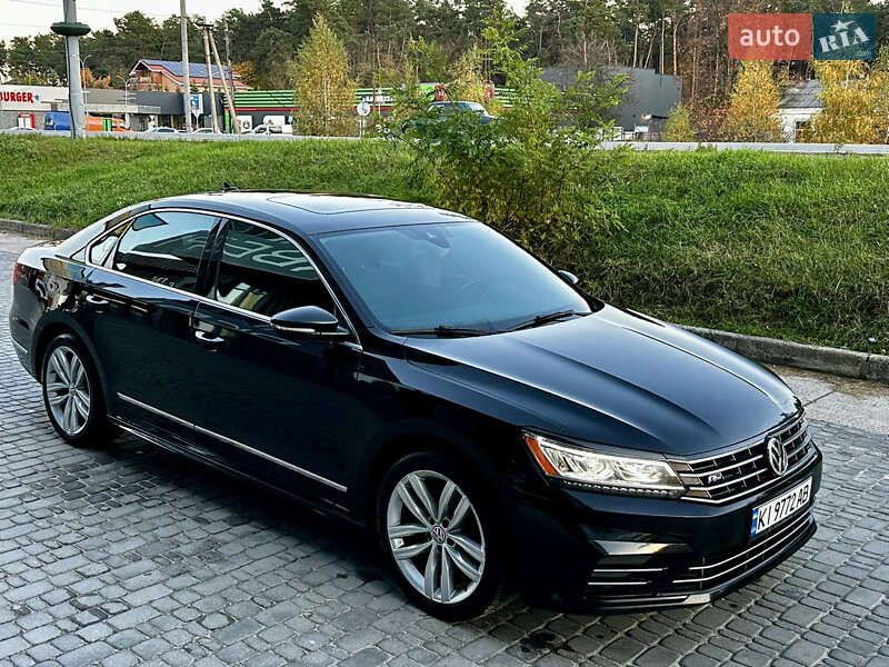 Седан Volkswagen Passat 2016 в Киеве