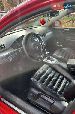 Седан Volkswagen Passat 2010 в 