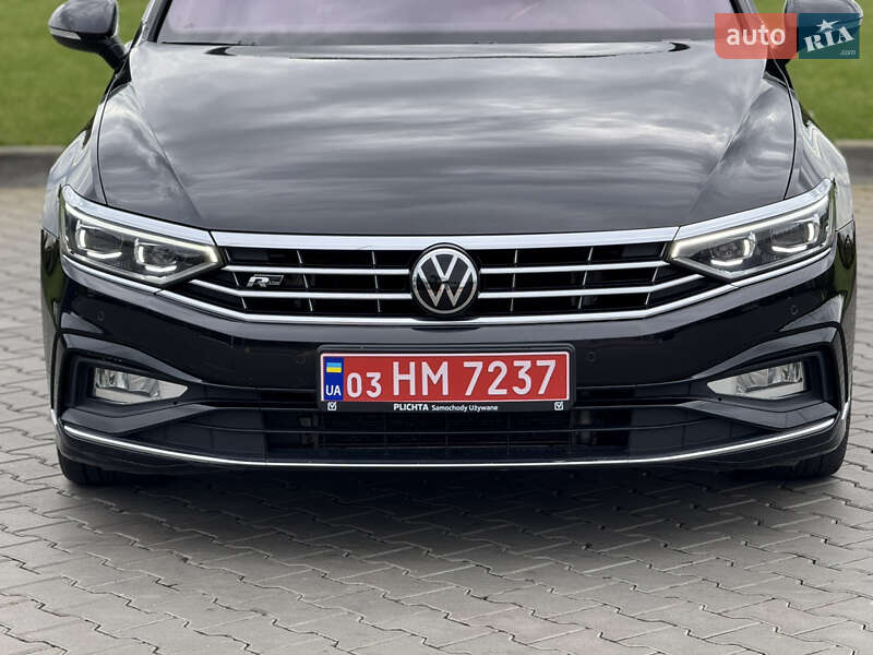Седан Volkswagen Passat 2022 в Луцьку