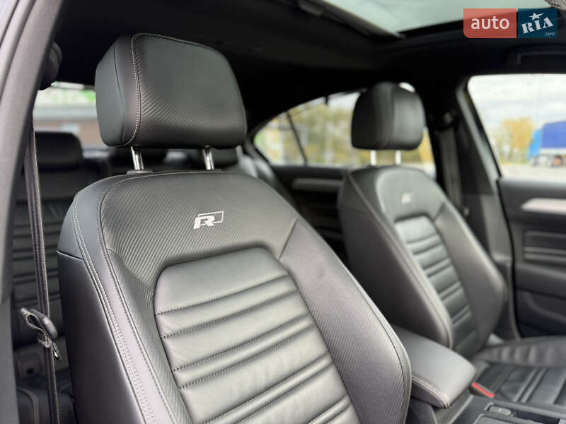 Седан Volkswagen Passat 2022 в Луцьку
