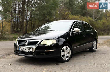 Седан Volkswagen Passat 2005 в Ковелі