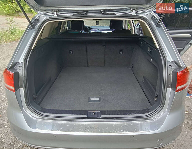 Универсал Volkswagen Passat 2018 в Львове