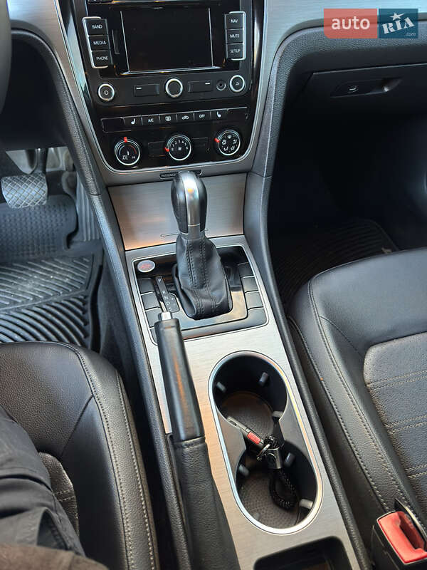 Седан Volkswagen Passat 2014 в Киеве фото 21 Седан Volkswagen Passat 2014 в Киеве
