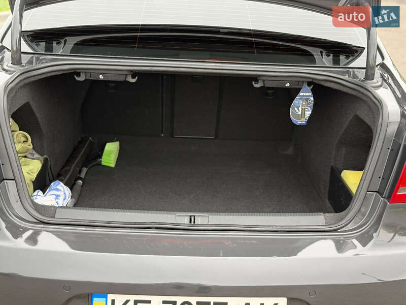 Седан Volkswagen Passat 2014 в Новомосковске фото 27 Седан Volkswagen Passat 2014 в Новомосковске