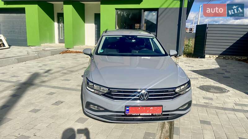 Універсал Volkswagen Passat 2022 в Тернополі