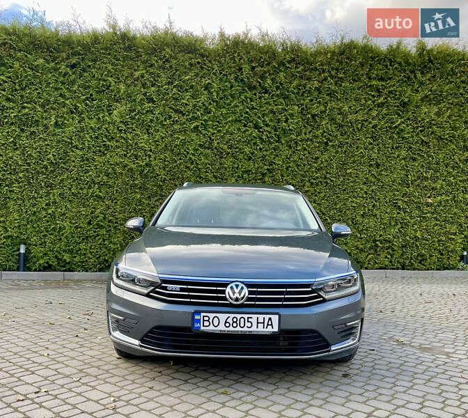 Универсал Volkswagen Passat 2016 в Рогатине
