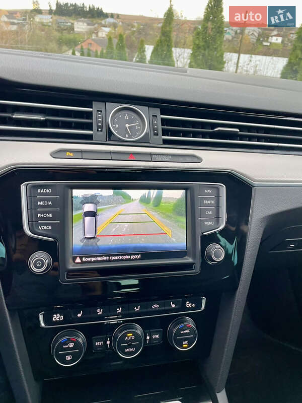 Универсал Volkswagen Passat 2016 в Рогатине