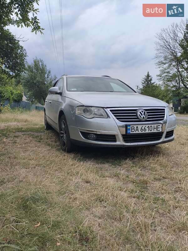 Універсал Volkswagen Passat 2005 в Херсоні