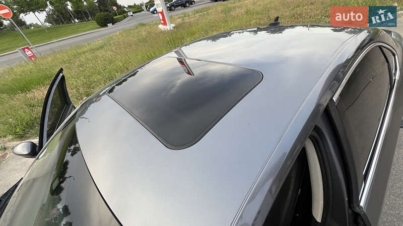 Седан Volkswagen Passat 2013 в Днепре