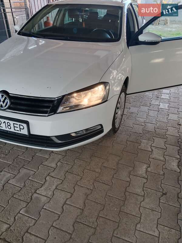 Універсал Volkswagen Passat 2013 в Ужгороді фото 3 Універсал Volkswagen Passat 2013 в Ужгороді