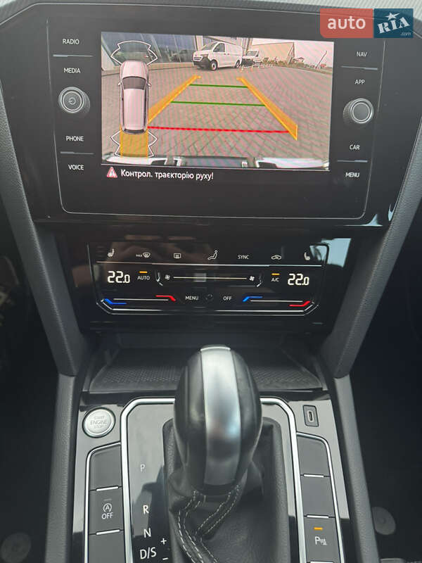 Универсал Volkswagen Passat 2021 в Луцке