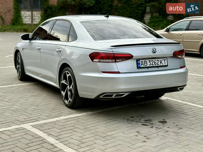 Седан Volkswagen Passat 2020 в Житомирі