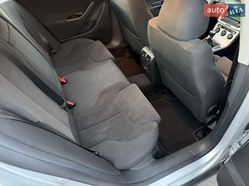 Седан Volkswagen Passat 2009 в Белой Церкви фото 48 Седан Volkswagen Passat 2009 в Белой Церкви