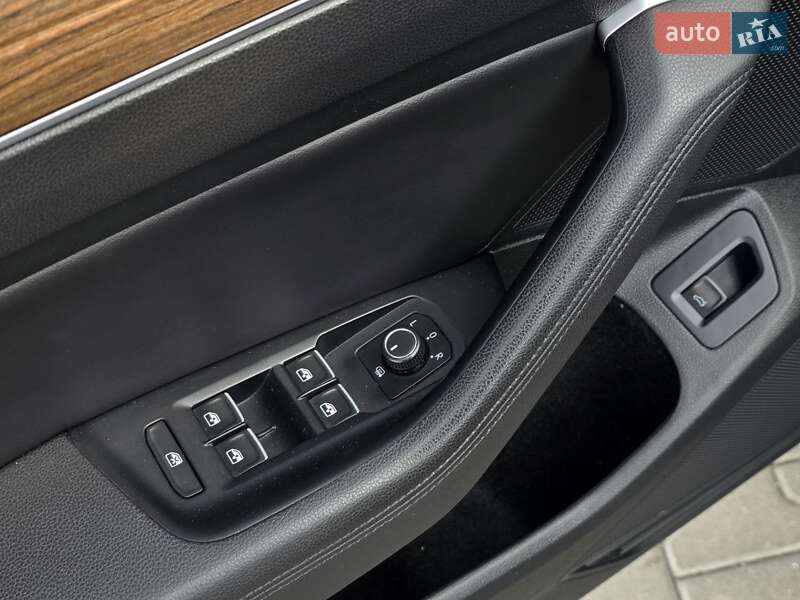 Універсал Volkswagen Passat 2015 в Тернополі