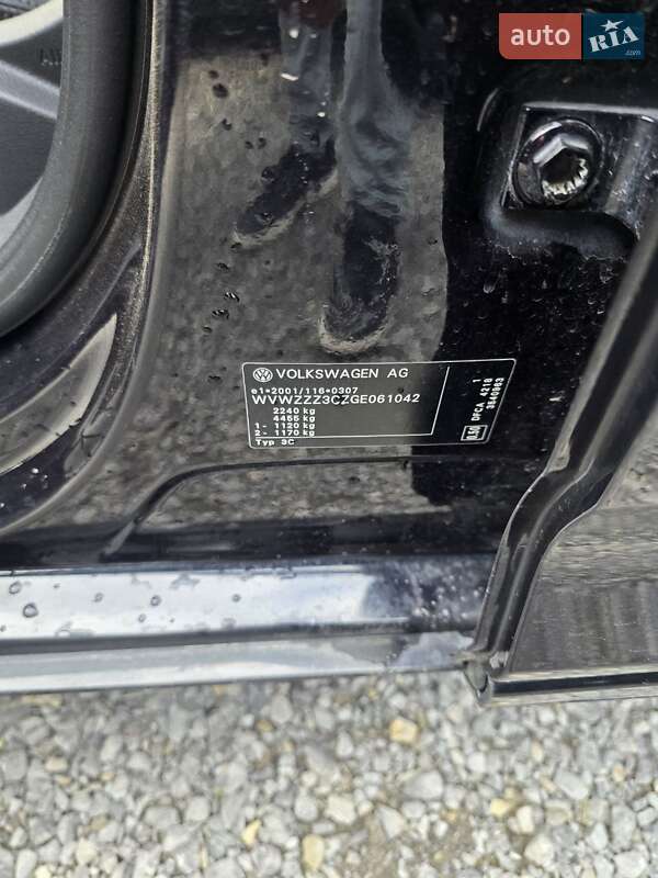 Універсал Volkswagen Passat 2015 в Тернополі