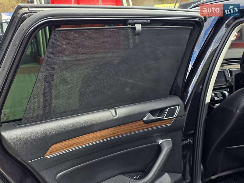 Універсал Volkswagen Passat 2015 в Тернополі