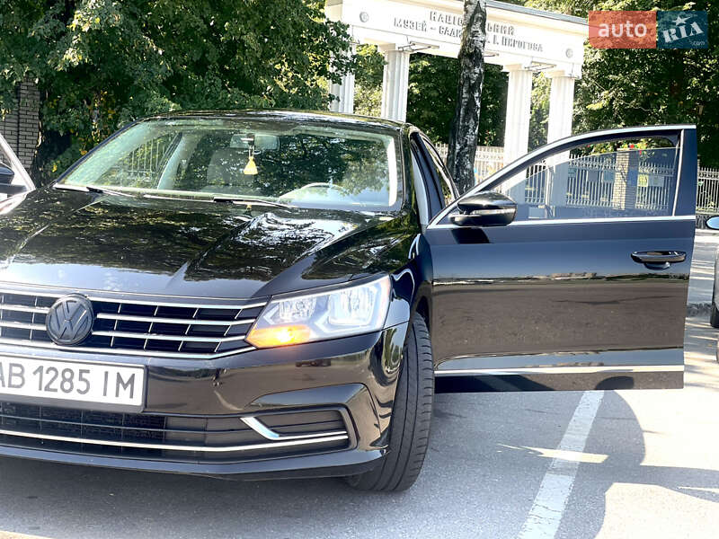 Седан Volkswagen Passat 2015 в Виннице