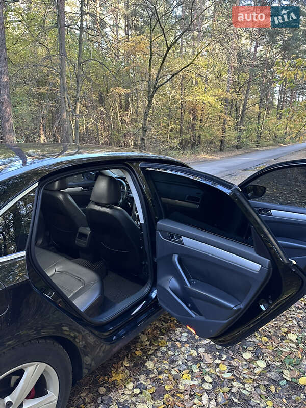 Седан Volkswagen Passat 2012 в Броварах