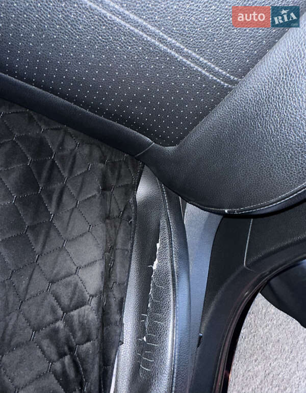 Седан Volkswagen Passat 2012 в Броварах