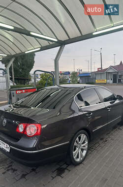 Седан Volkswagen Passat 2006 в Києві