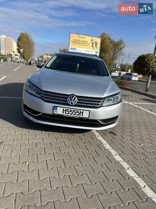 Седан Volkswagen Passat 2013 в Софиевской Борщаговке