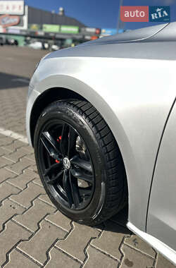 Седан Volkswagen Passat 2013 в Софиевской Борщаговке