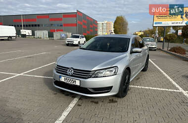Седан Volkswagen Passat 2013 в Софиевской Борщаговке