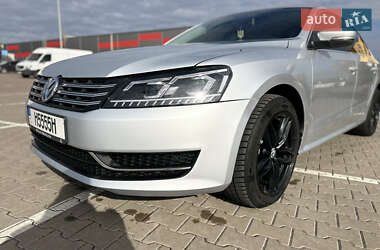 Седан Volkswagen Passat 2013 в Софиевской Борщаговке