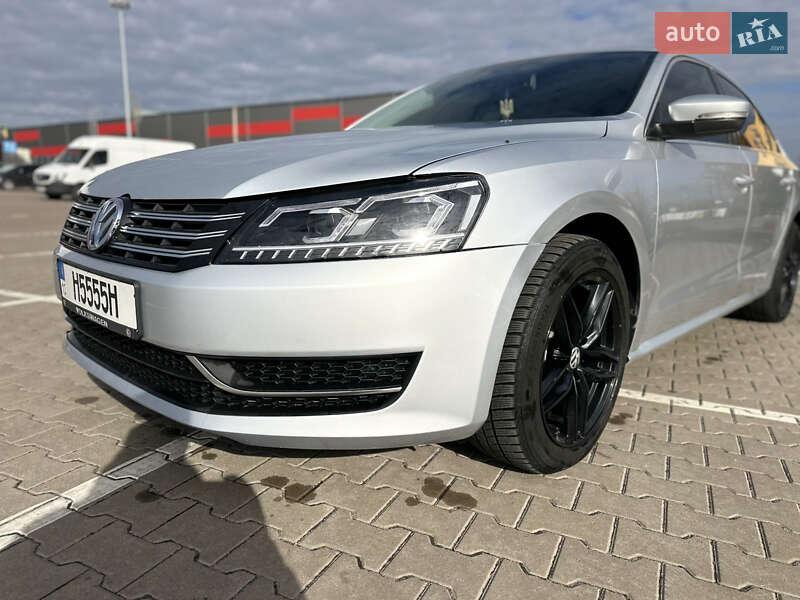 Седан Volkswagen Passat 2013 в Софиевской Борщаговке