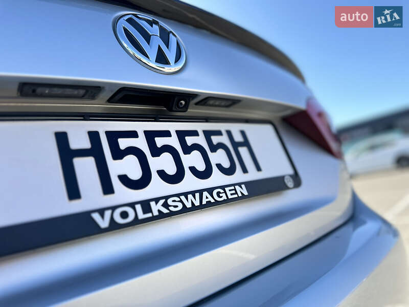 Седан Volkswagen Passat 2013 в Софиевской Борщаговке