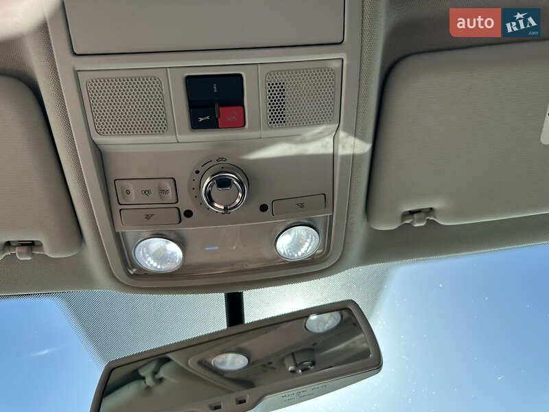 Седан Volkswagen Passat 2013 в Софиевской Борщаговке