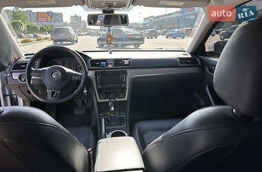 Седан Volkswagen Passat 2013 в Софиевской Борщаговке