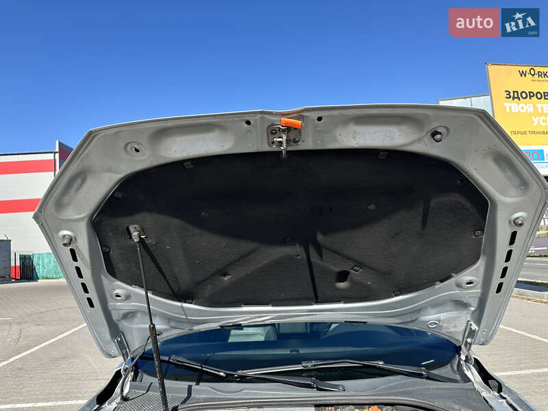 Седан Volkswagen Passat 2013 в Софиевской Борщаговке