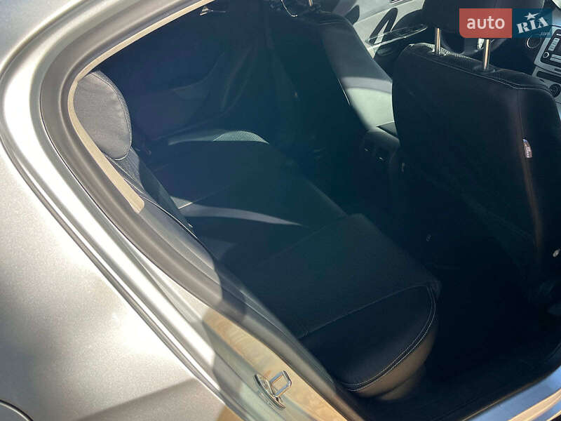 Седан Volkswagen Passat 2008 в Киеве