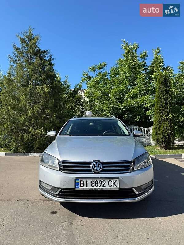 Универсал Volkswagen Passat 2012 в Ахтырке фото Универсал Volkswagen Passat 2012 в Ахтырке