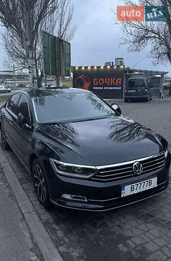 Седан Volkswagen Passat 2018 в Запорожье