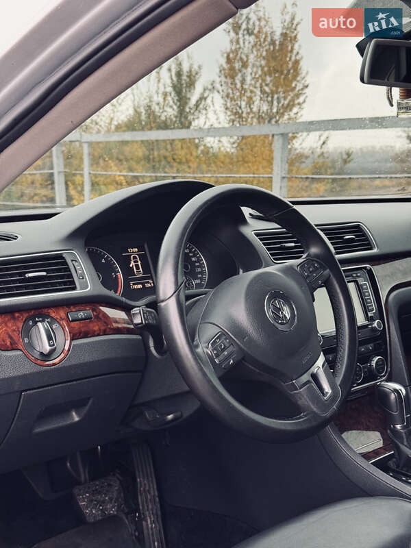 Седан Volkswagen Passat 2013 в Прилуках