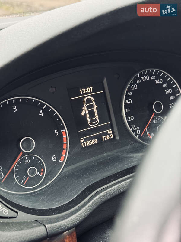 Седан Volkswagen Passat 2013 в Прилуках