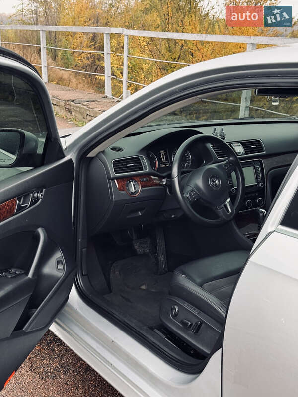 Седан Volkswagen Passat 2013 в Прилуках
