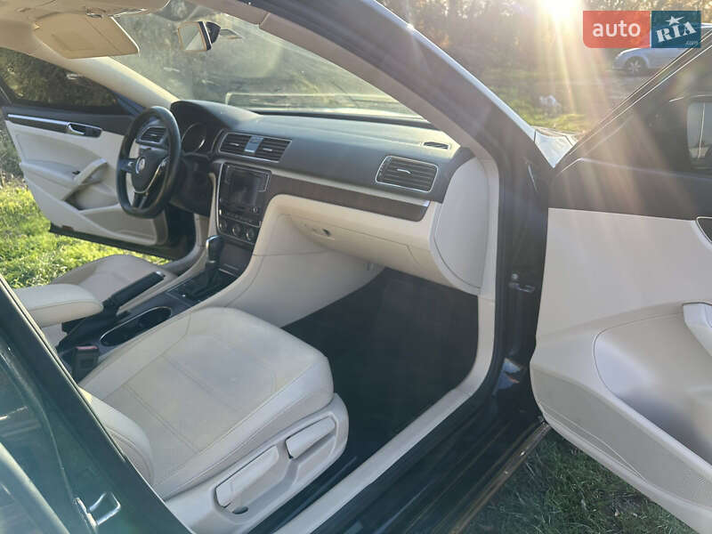 Седан Volkswagen Passat 2018 в Киеве